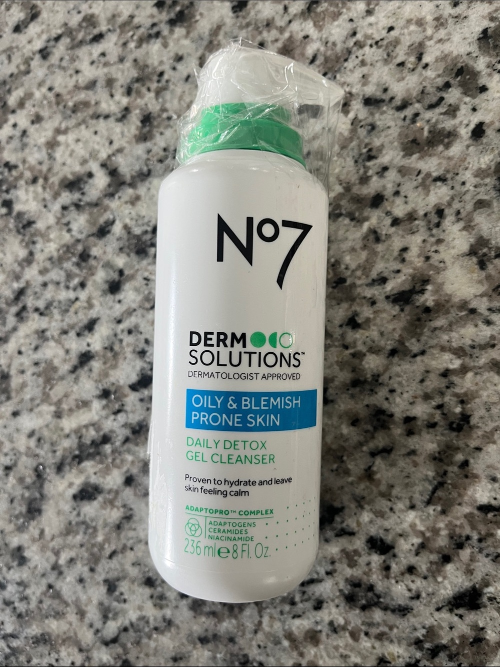No7 Dermo Solutions Daily Detox Gel Cleanser - White & Green